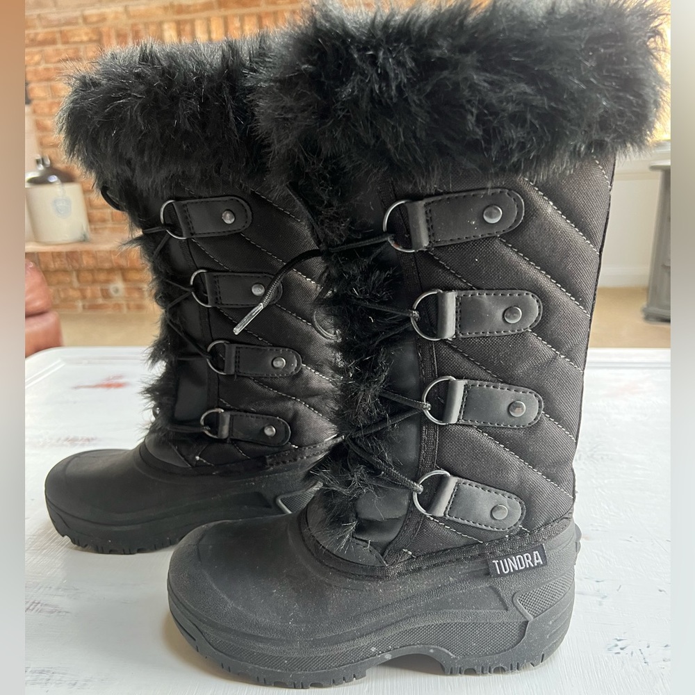 Tundra Girls Diana Black Snow Boots Size 2 (Little Kid)